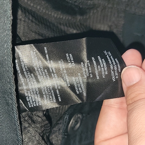 Volcom Shorts - Picture 12 of 12